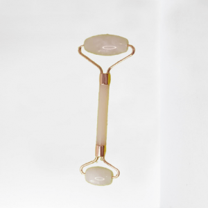 Roller pierre quartz rose pour massage facial